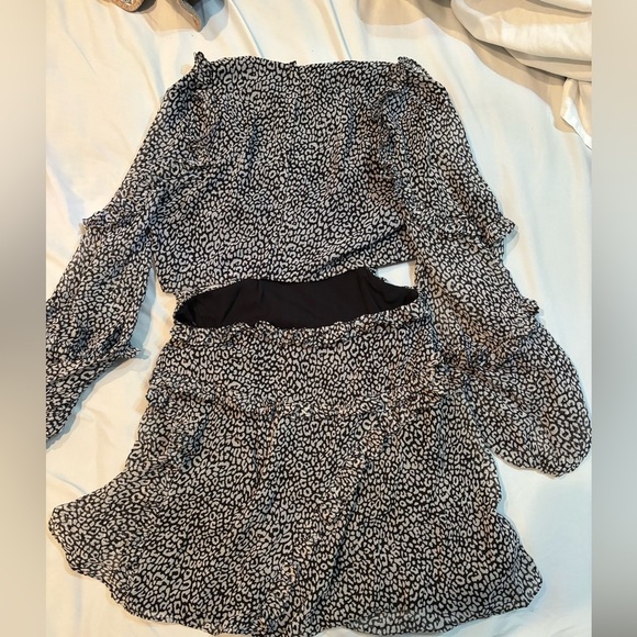 Bardot long sleeve mini dress with cut outs - Picture 9 of 13